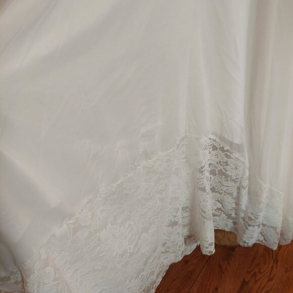NWT Merrys ivory flowing lace and organza wedding dress size 12 - Picture 5 of 10